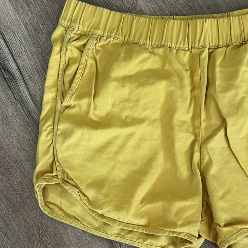 Madewell Honey Mustard Yellow Elastic Shorts - Picture 2 of 5